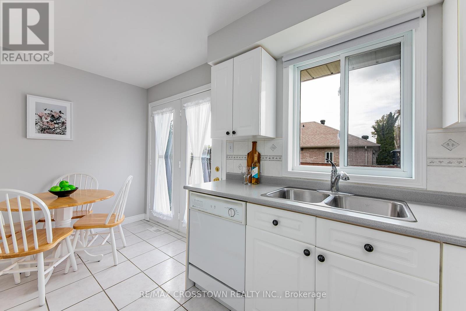 72 Buchanan Street, Barrie, Ontario  L4M 6B7 - Photo 26 - S12149837