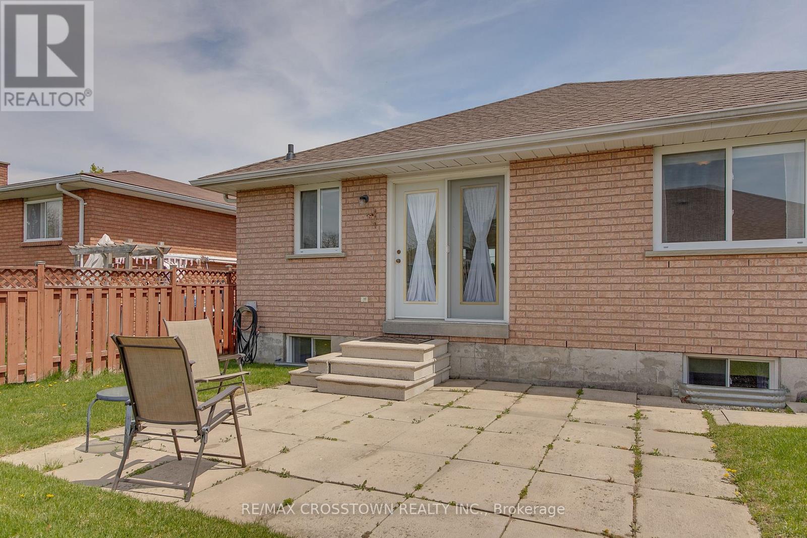 72 Buchanan Street, Barrie, Ontario  L4M 6B7 - Photo 9 - S12149837