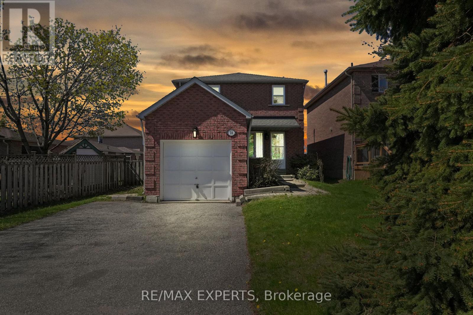 10 WALLACE DRIVE, Barrie, Ontario