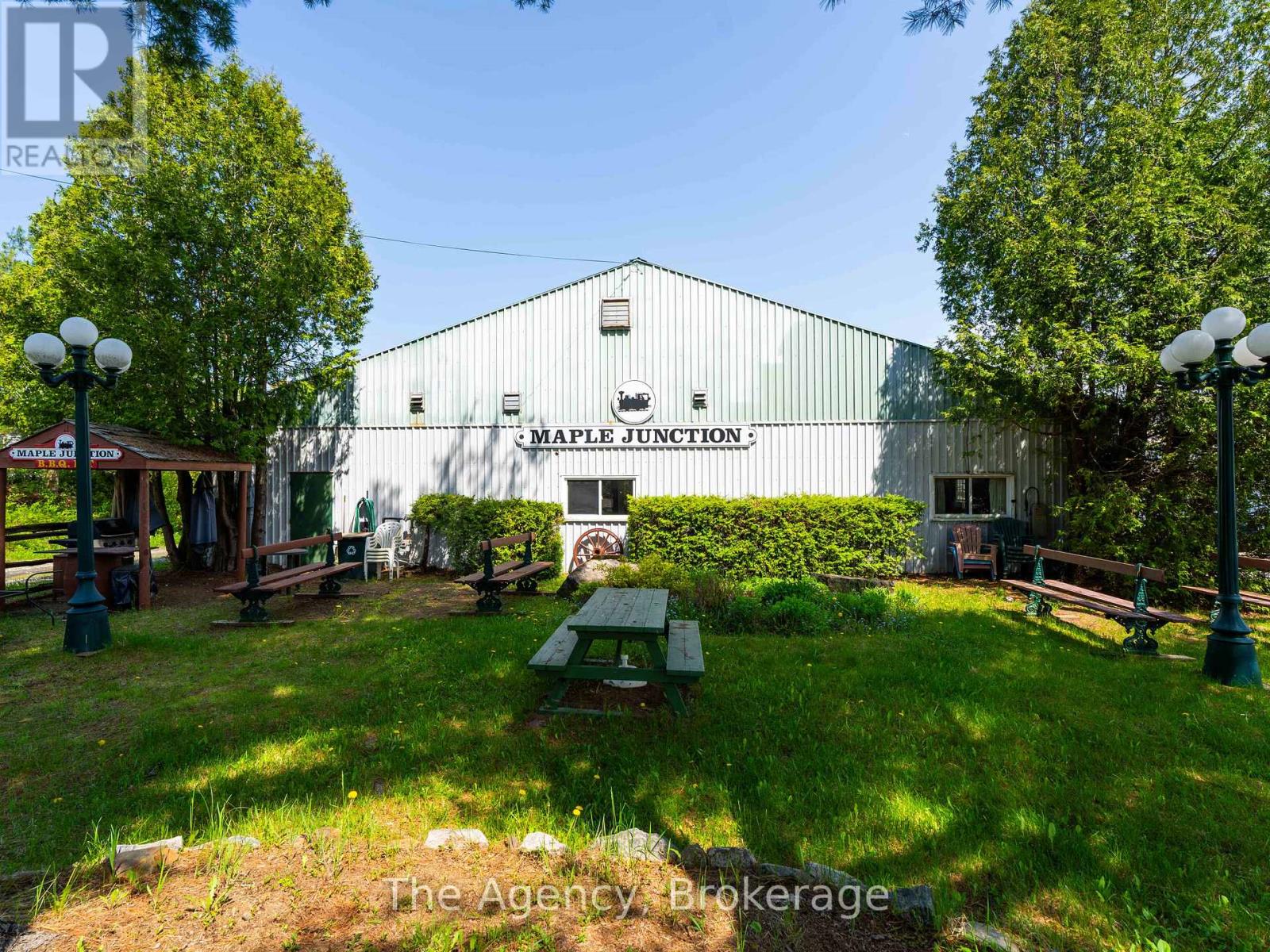 14 Gray Road, Bracebridge, Ontario  P1L 1P8 - Photo 9 - X12150027