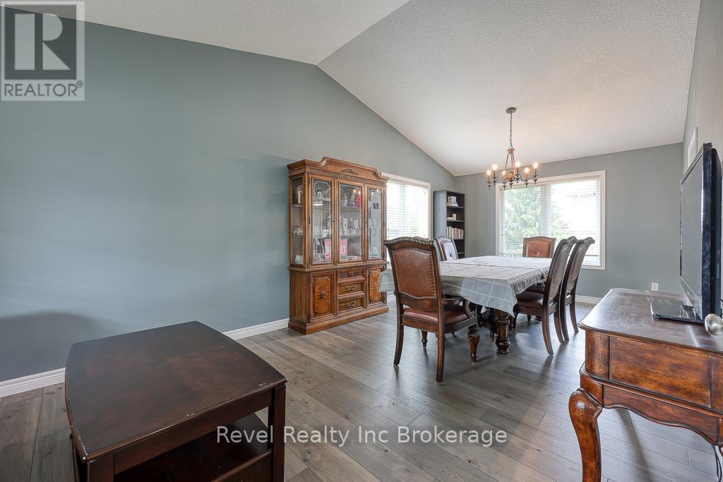 720 Anzio Road, Woodstock, Ontario  N4T 0B5 - Photo 11 - X12150025