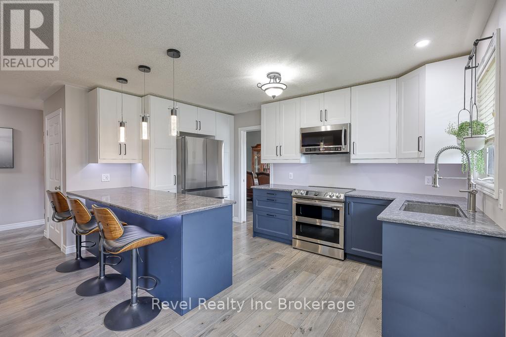 720 Anzio Road, Woodstock, Ontario  N4T 0B5 - Photo 18 - X12150025