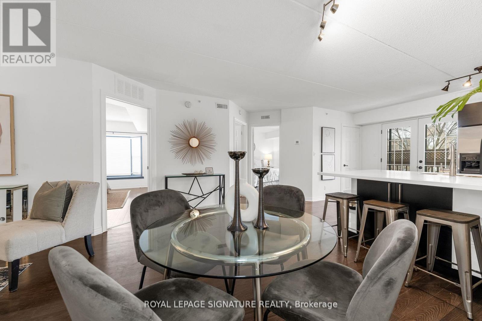 311 - 4005 Kilmer Drive, Burlington, Ontario  L7M 4M2 - Photo 5 - W12149761