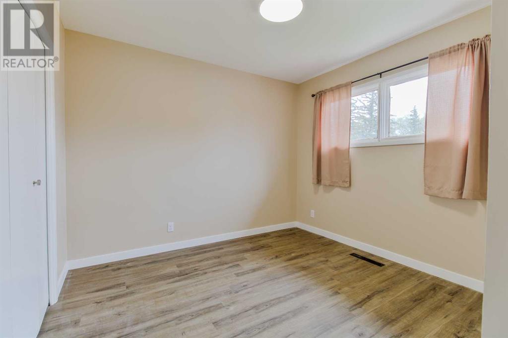 113 & 115 17 Street N, Lethbridge, Alberta  T1H 3C6 - Photo 14 - A2215839