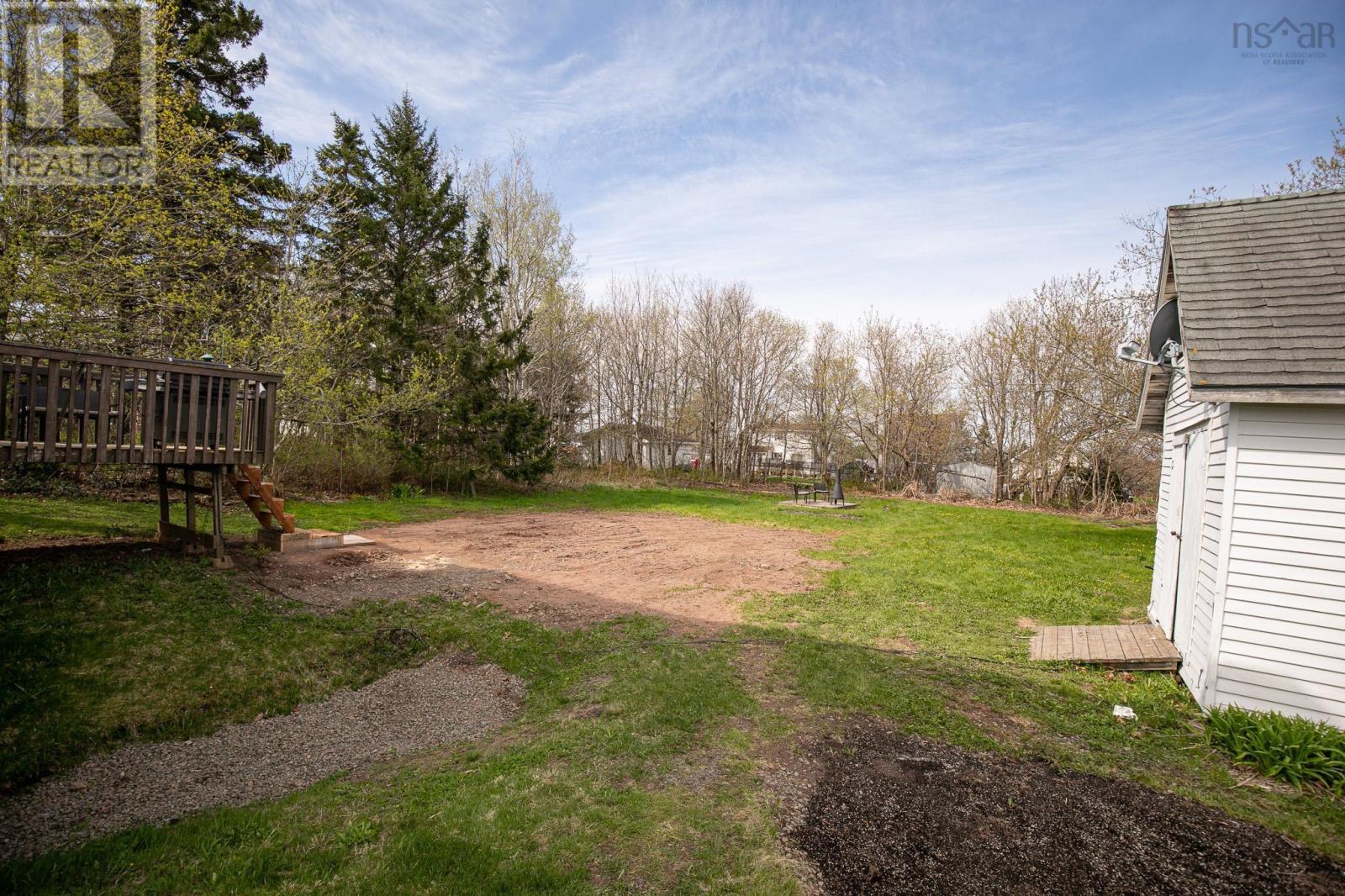 10 Grey Street, Springhill, Nova Scotia  B0M 1X0 - Photo 6 - 202511023