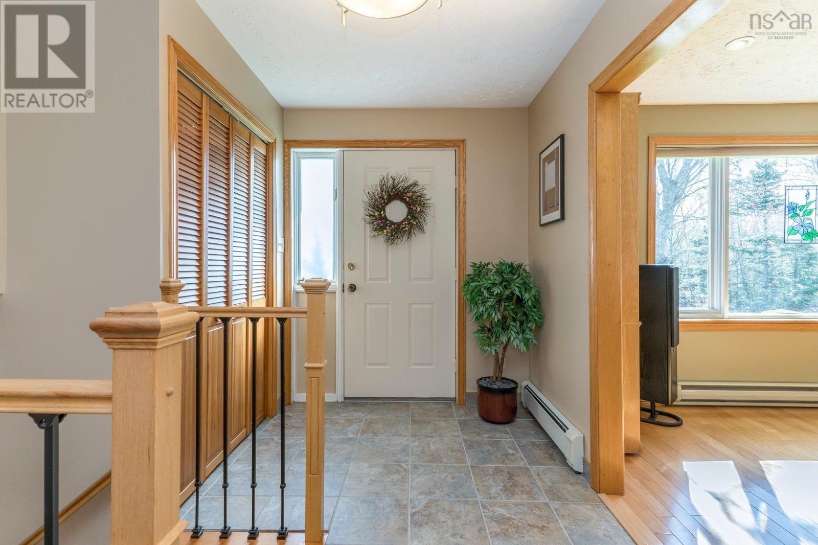 Property at 25 Juniper Way image 3
