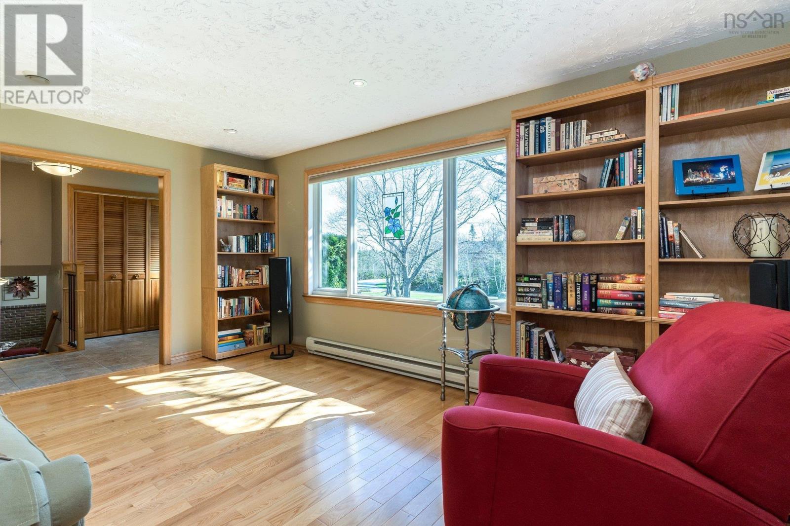 Property at 25 Juniper Way image 5