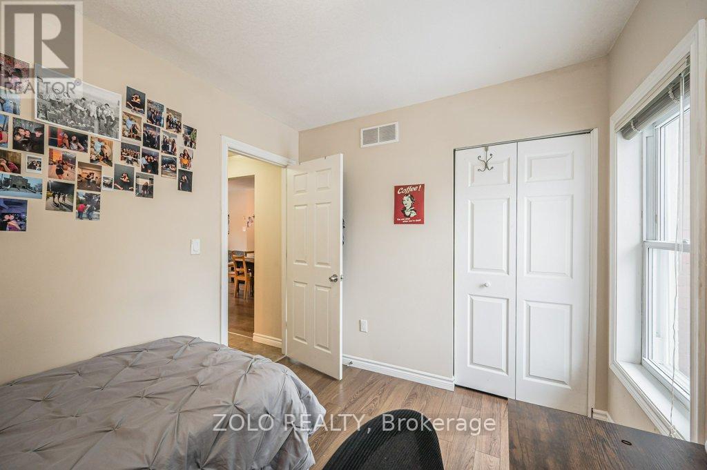 43 Forbes Avenue, Guelph, Ontario  N1G 1G2 - Photo 12 - X12149792