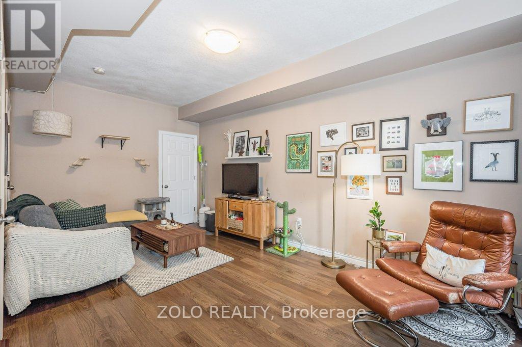 43 Forbes Avenue, Guelph, Ontario  N1G 1G2 - Photo 28 - X12149792