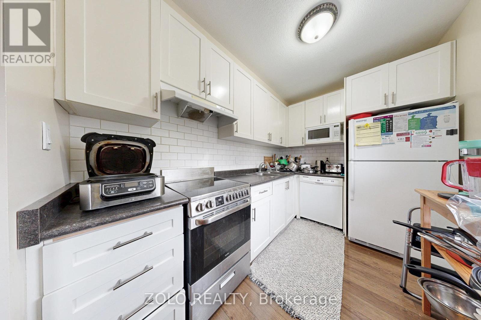 43 Forbes Avenue, Guelph, Ontario  N1G 1G2 - Photo 6 - X12149792
