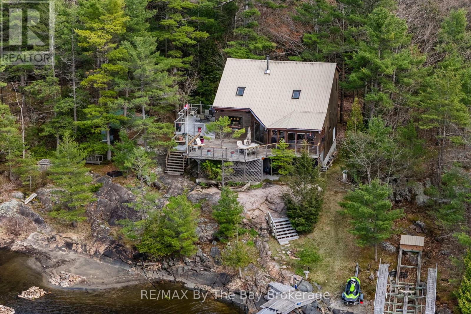 3888 Is 820/mermaid Is, Georgian Bay (Baxter), Ontario  P0E 1E0 - Photo 2 - X12138012