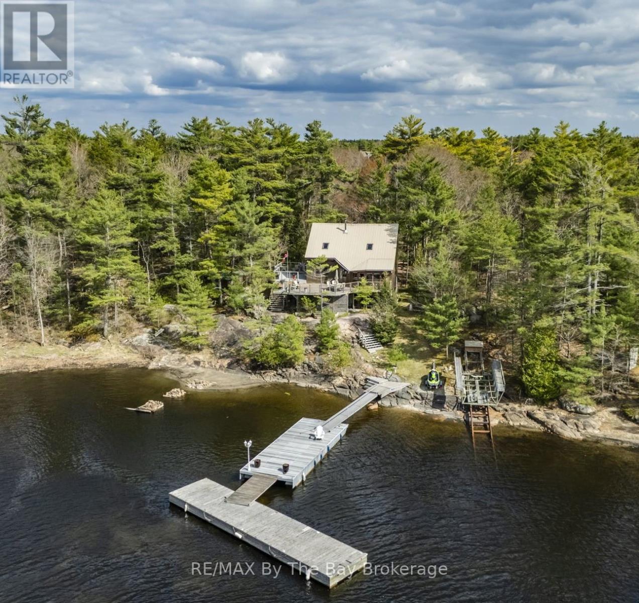 3888 Is 820/mermaid Is, Georgian Bay (Baxter), Ontario  P0E 1E0 - Photo 4 - X12138012