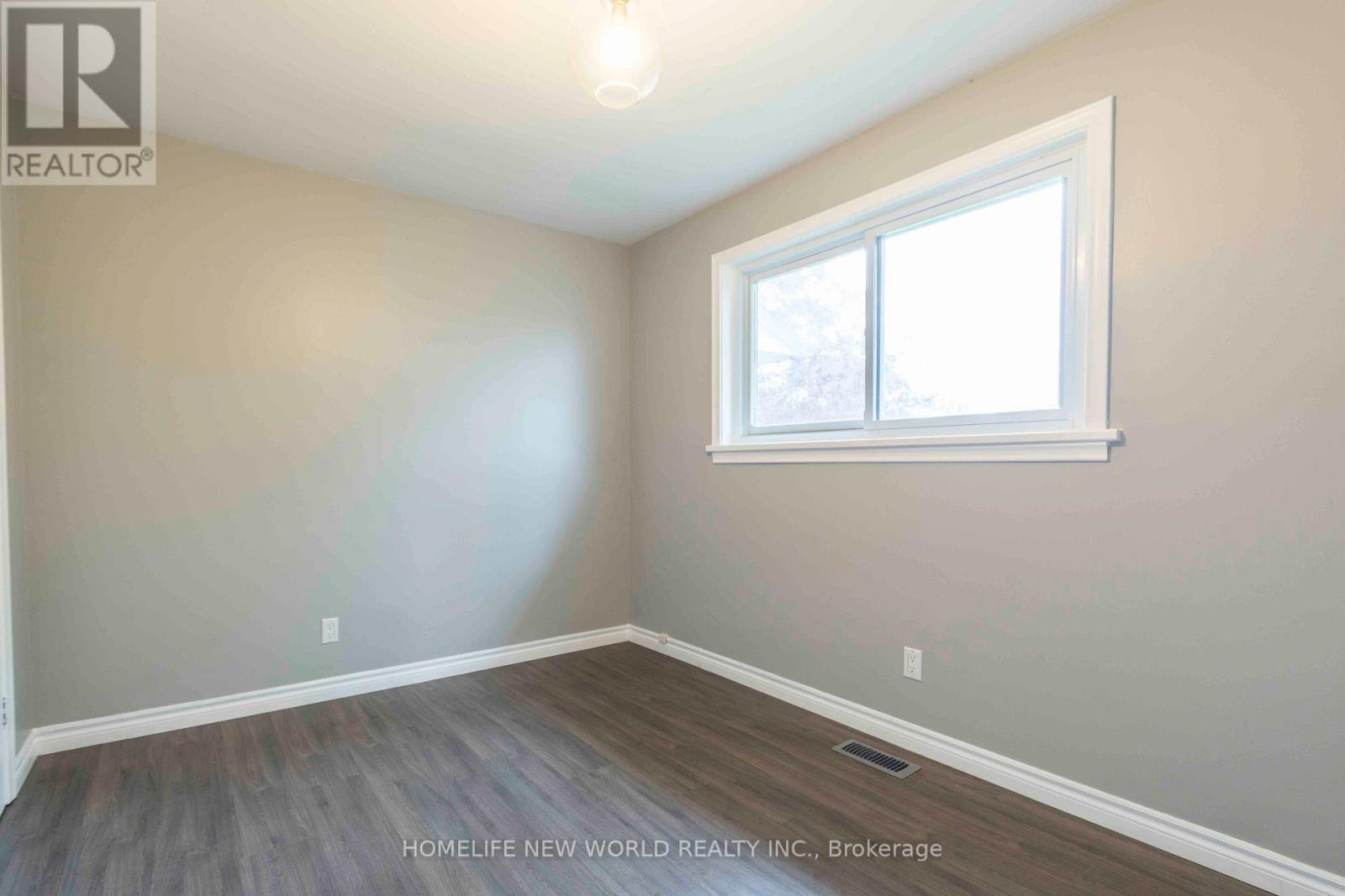 41 Alfred Street, Quinte West, Ontario  K8V 2B2 - Photo 14 - X12149824