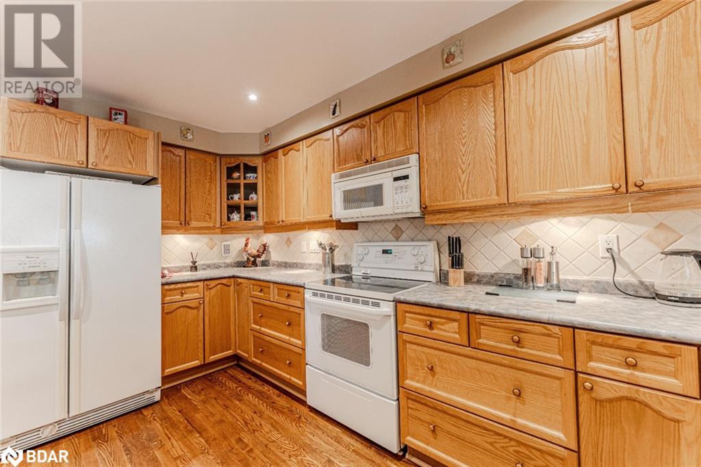 Property at 64 SUMMERSET Drive image 4