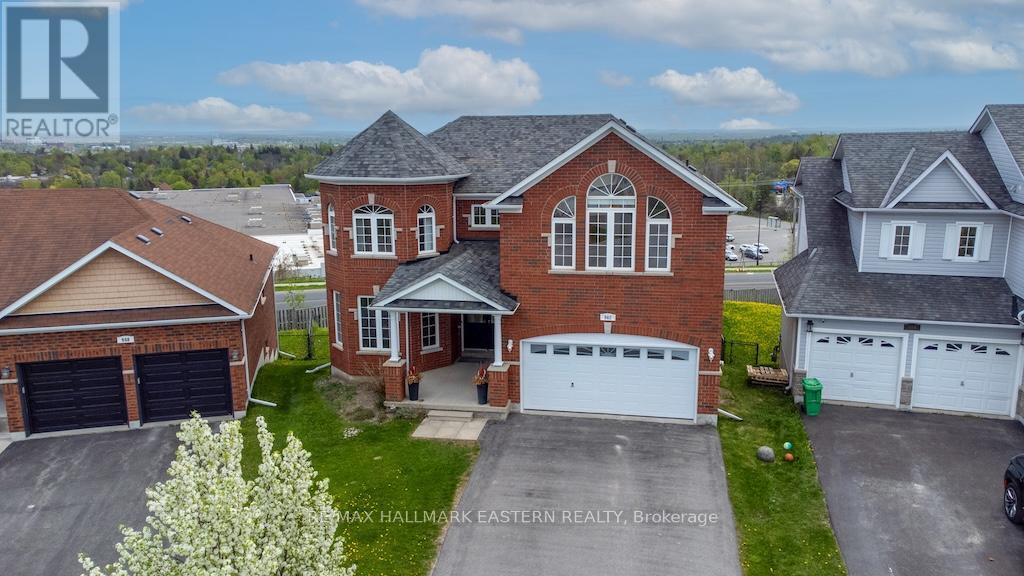 962 BAKER STREET, Peterborough North, Ontario