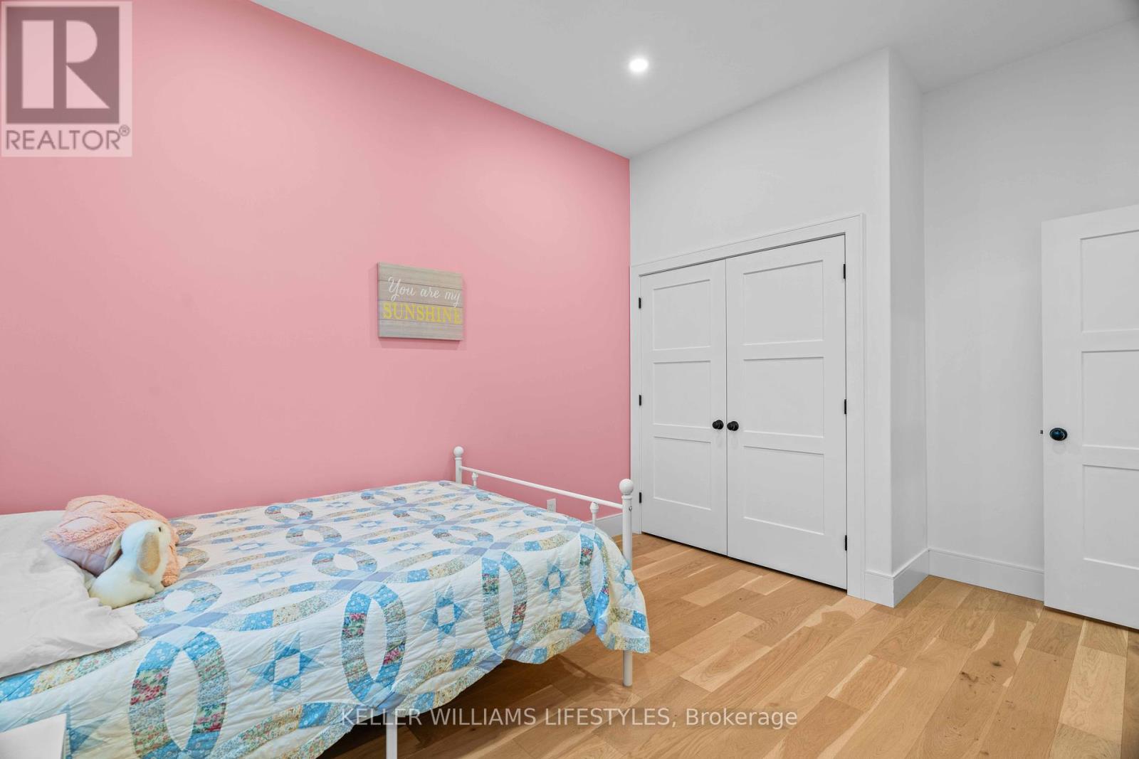 119 Field Street, Lambton Shores, Ontario  N0N 1J0 - Photo 13 - X12150187