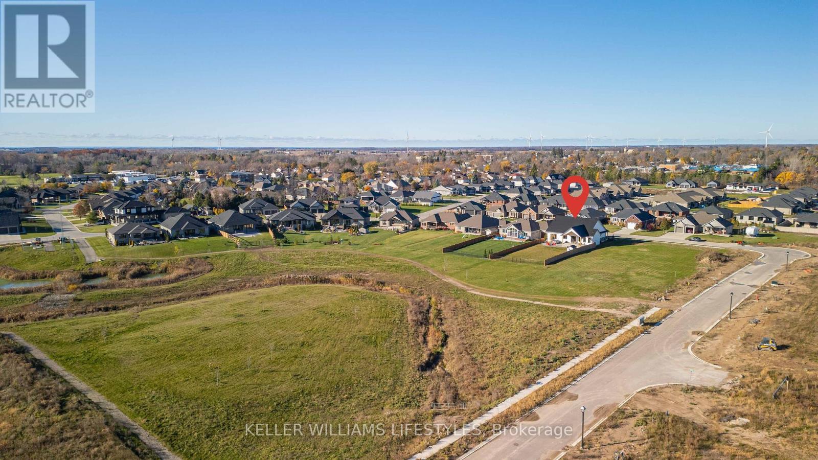 119 Field Street, Lambton Shores, Ontario  N0N 1J0 - Photo 3 - X12150187