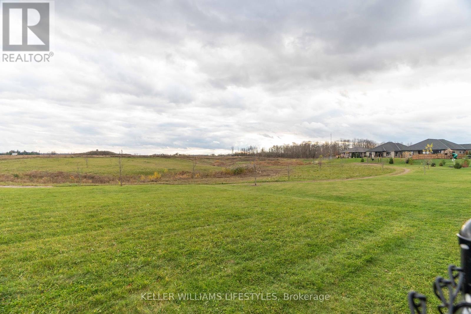 119 Field Street, Lambton Shores, Ontario  N0N 1J0 - Photo 39 - X12150187