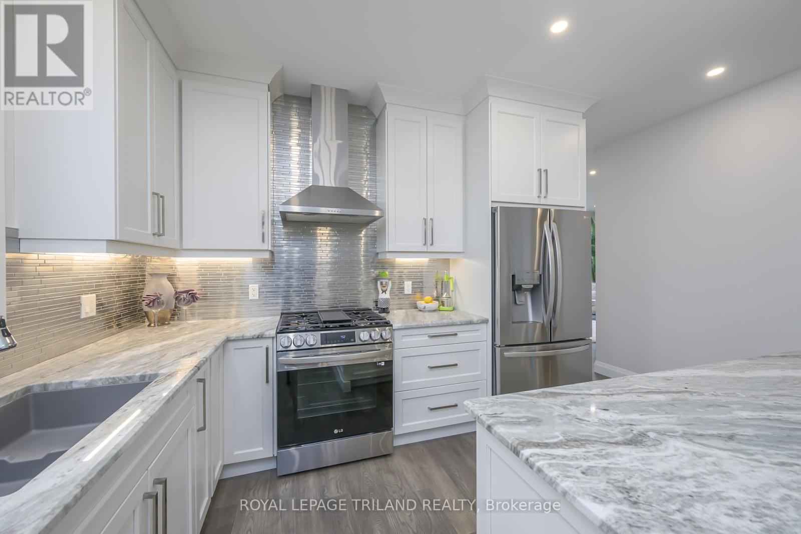 177 Middleton Avenue, London South, Ontario  N6L 0G1 - Photo 10 - X12150191