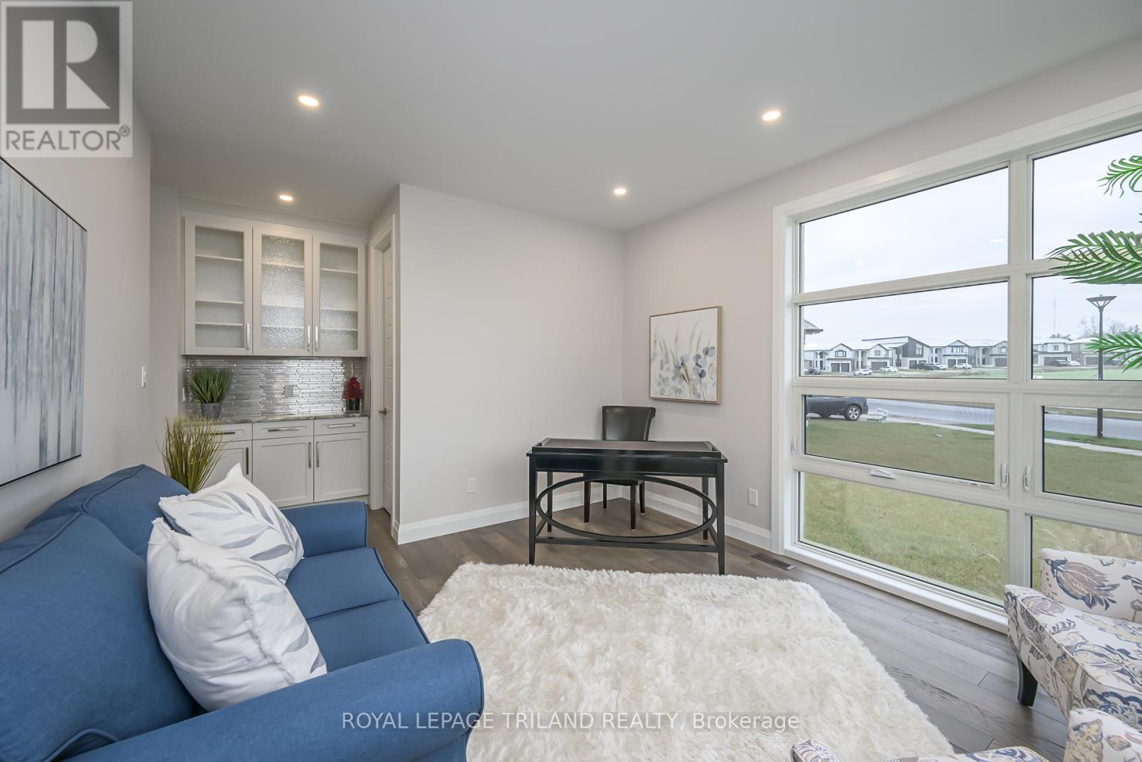 177 Middleton Avenue, London South, Ontario  N6L 0G1 - Photo 14 - X12150191