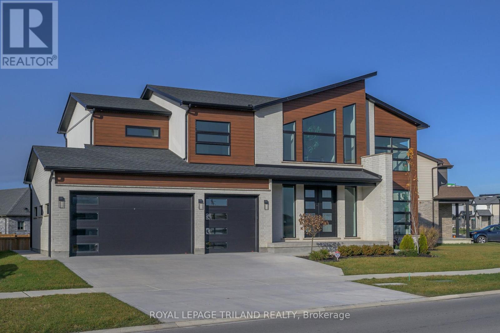 177 Middleton Avenue, London South, Ontario  N6L 0G1 - Photo 2 - X12150191