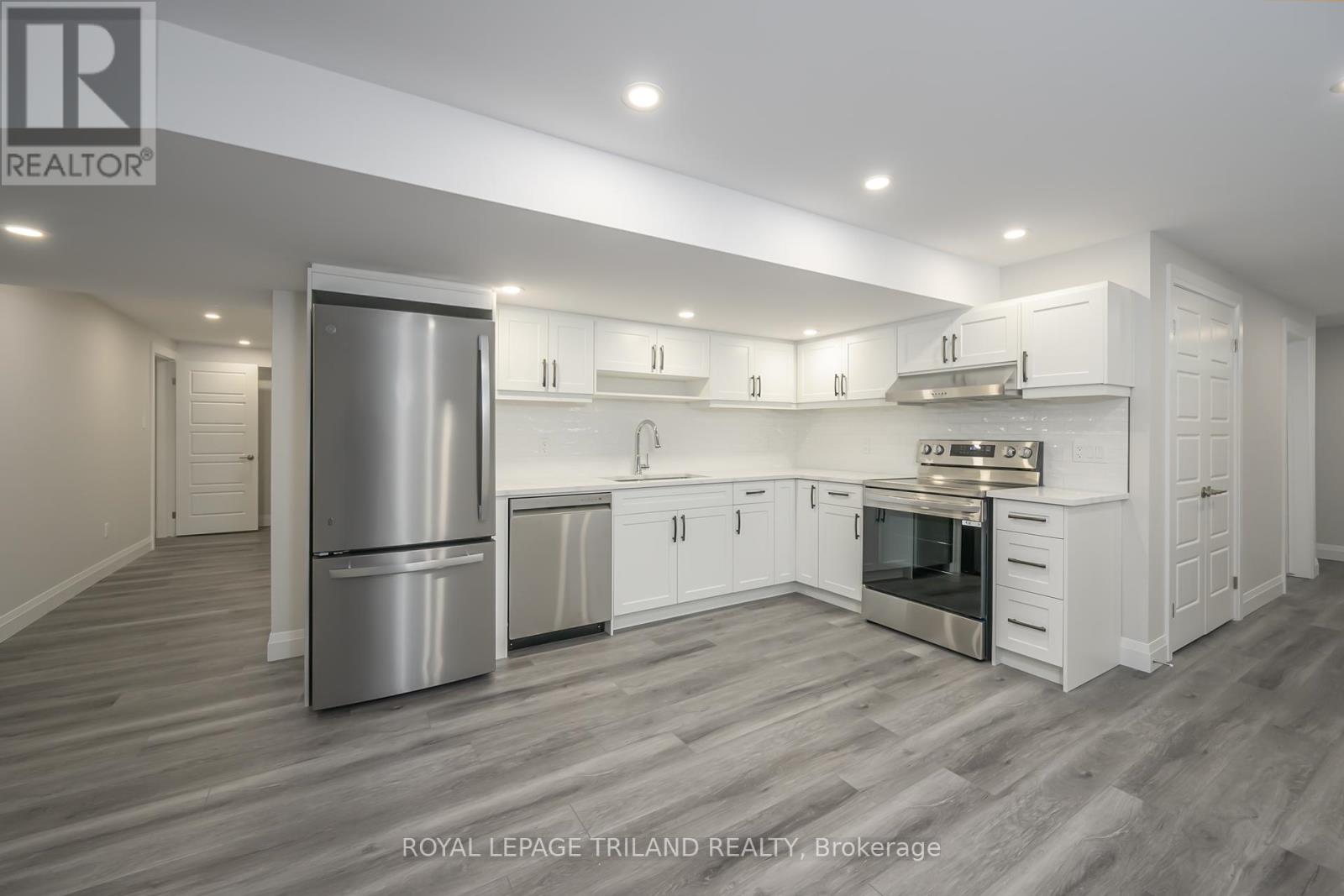 177 Middleton Avenue, London South, Ontario  N6L 0G1 - Photo 33 - X12150191