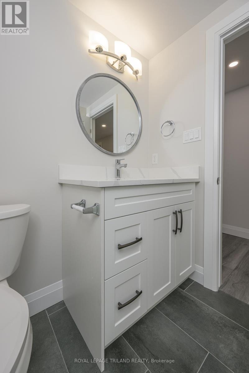 177 Middleton Avenue, London South, Ontario  N6L 0G1 - Photo 37 - X12150191