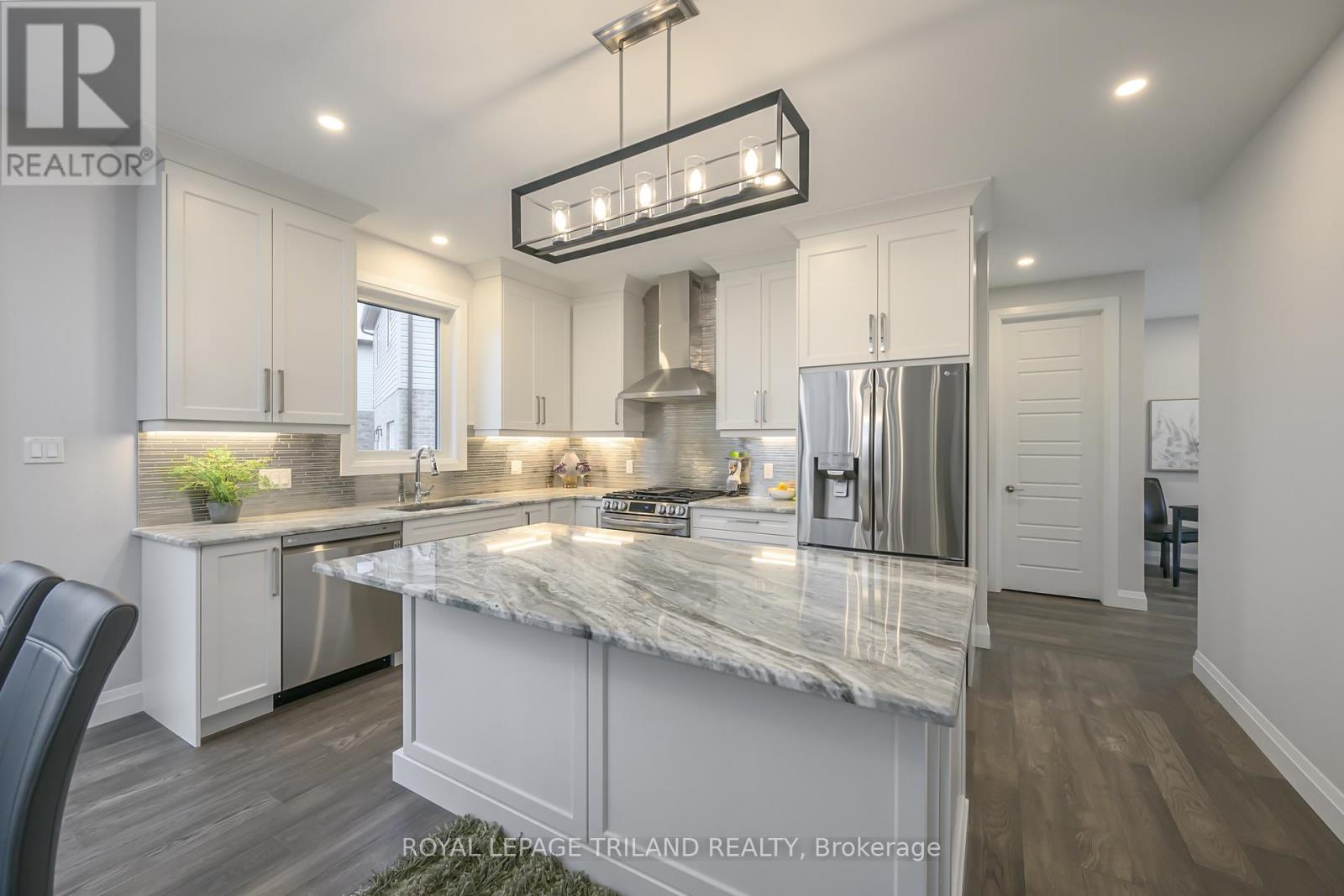 177 Middleton Avenue, London South, Ontario  N6L 0G1 - Photo 6 - X12150191