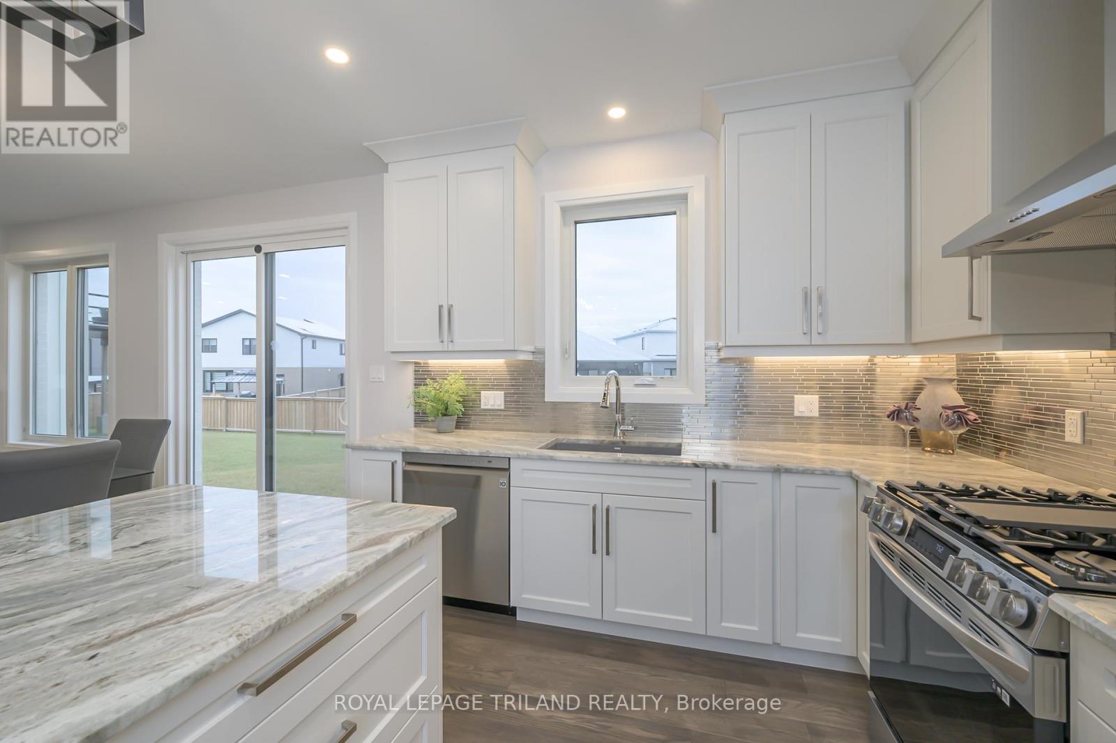 177 Middleton Avenue, London South, Ontario  N6L 0G1 - Photo 9 - X12150191