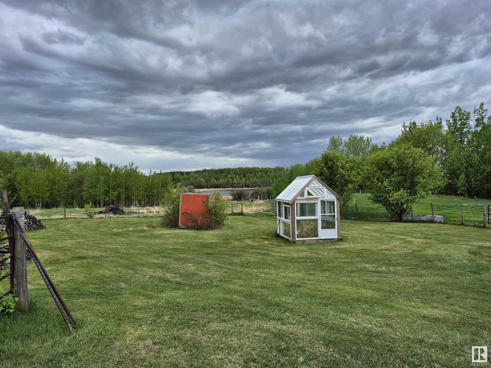 2531 Twp Road 571, Rural Lac Ste. Anne County, Alberta  T0E 1A0 - Photo 8 - E4419446