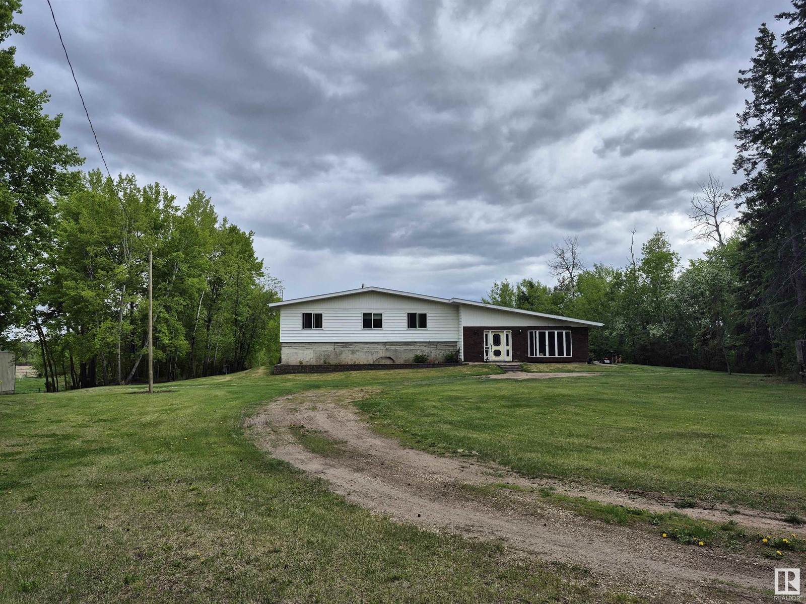 2531 TWP ROAD 571, Rural Lac Ste. Anne County, Alberta