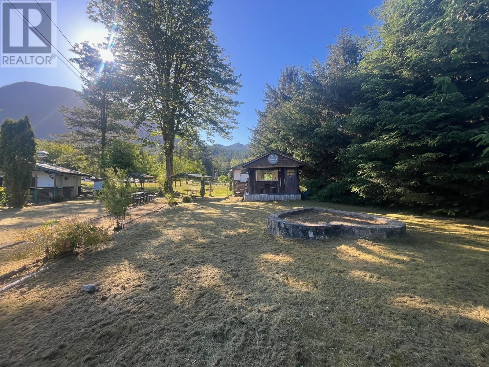 13524 Sunshine Coast Highway, Pender Harbour, British Columbia  V0N 2H1 - Photo 16 - R2983228