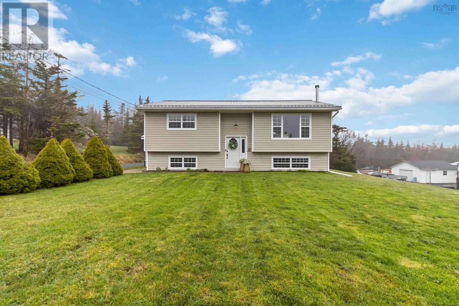 Property at 59 Parkwood Drive image 4