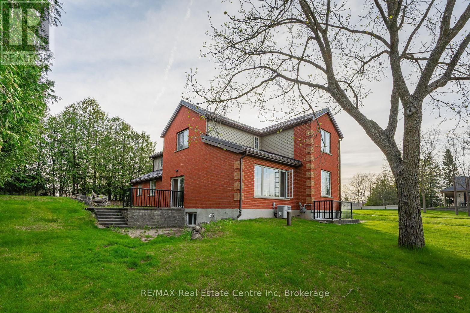 4 Brock Road N, Puslinch, Ontario  N0B 2J0 - Photo 24 - X12150180