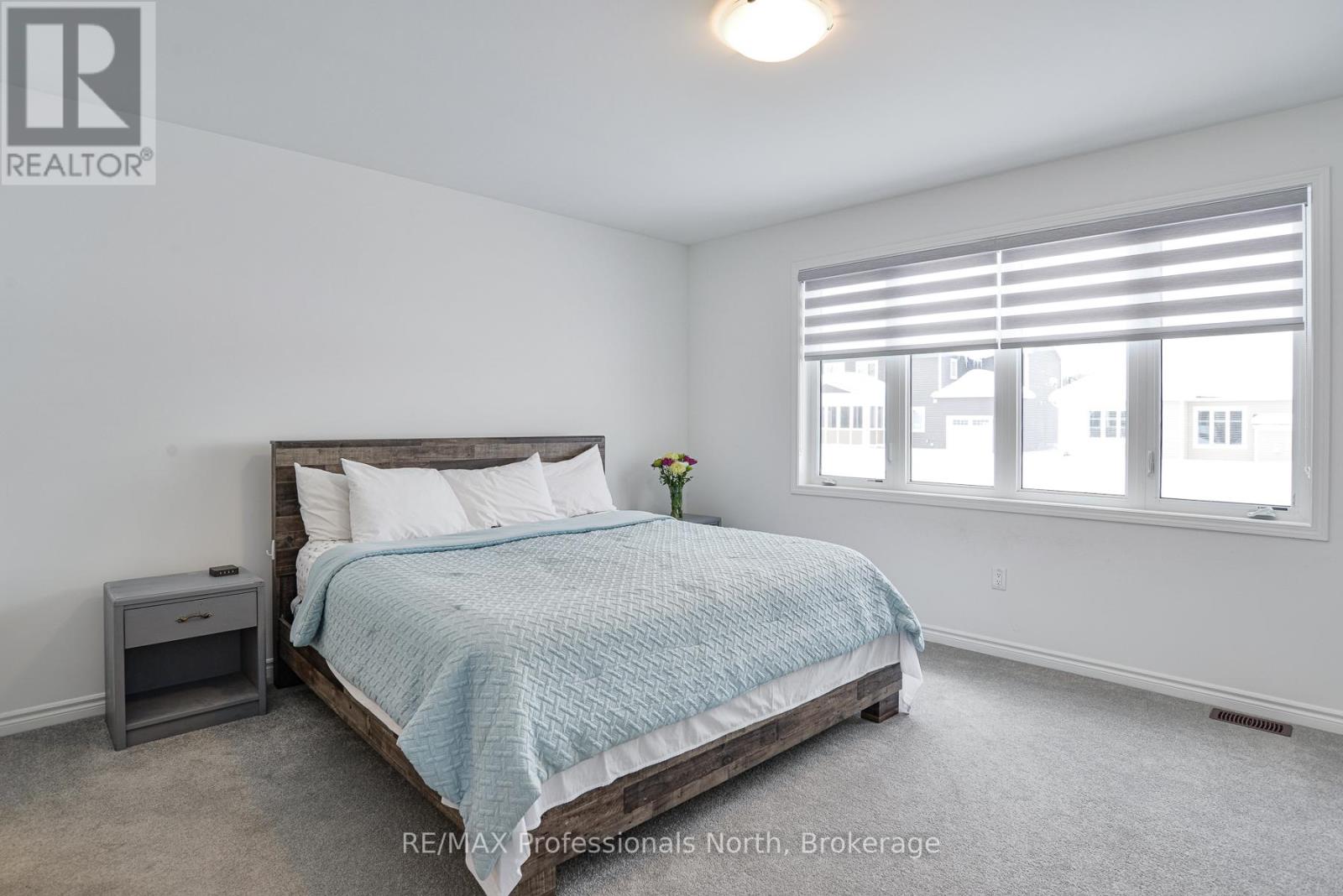 35 Dyer Crescent, Bracebridge, Ontario  P1L 0N4 - Photo 9 - X12150251