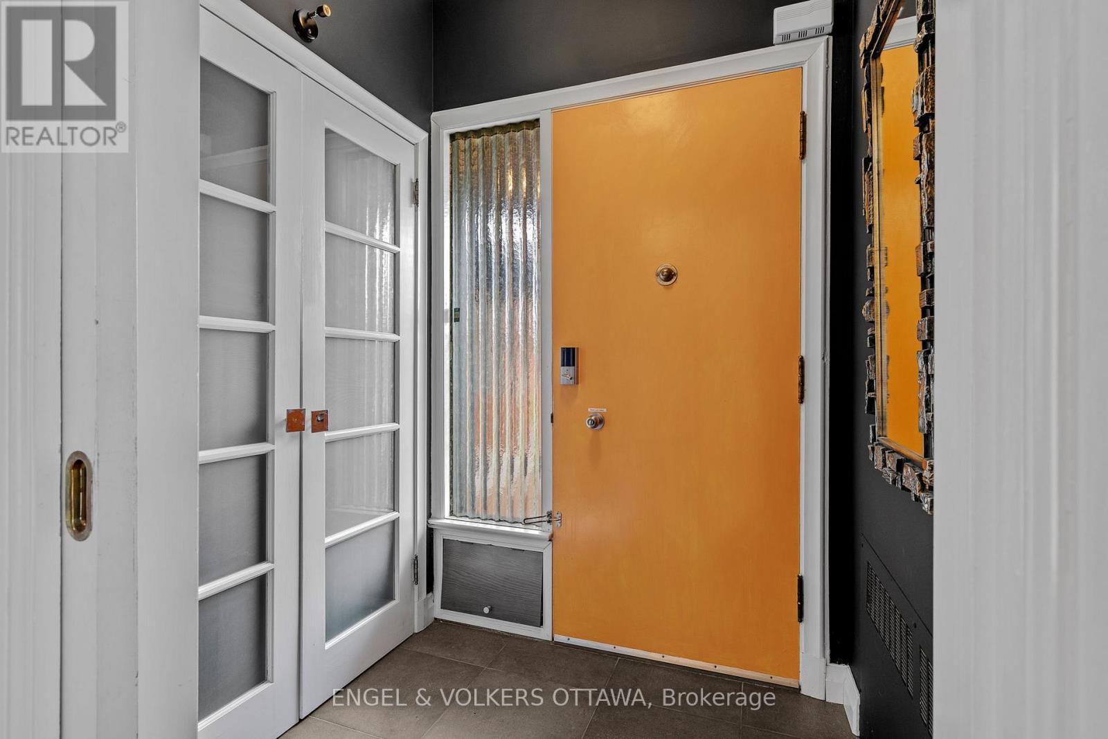 Property at 165 ISLAND PARK DRIVE image 2