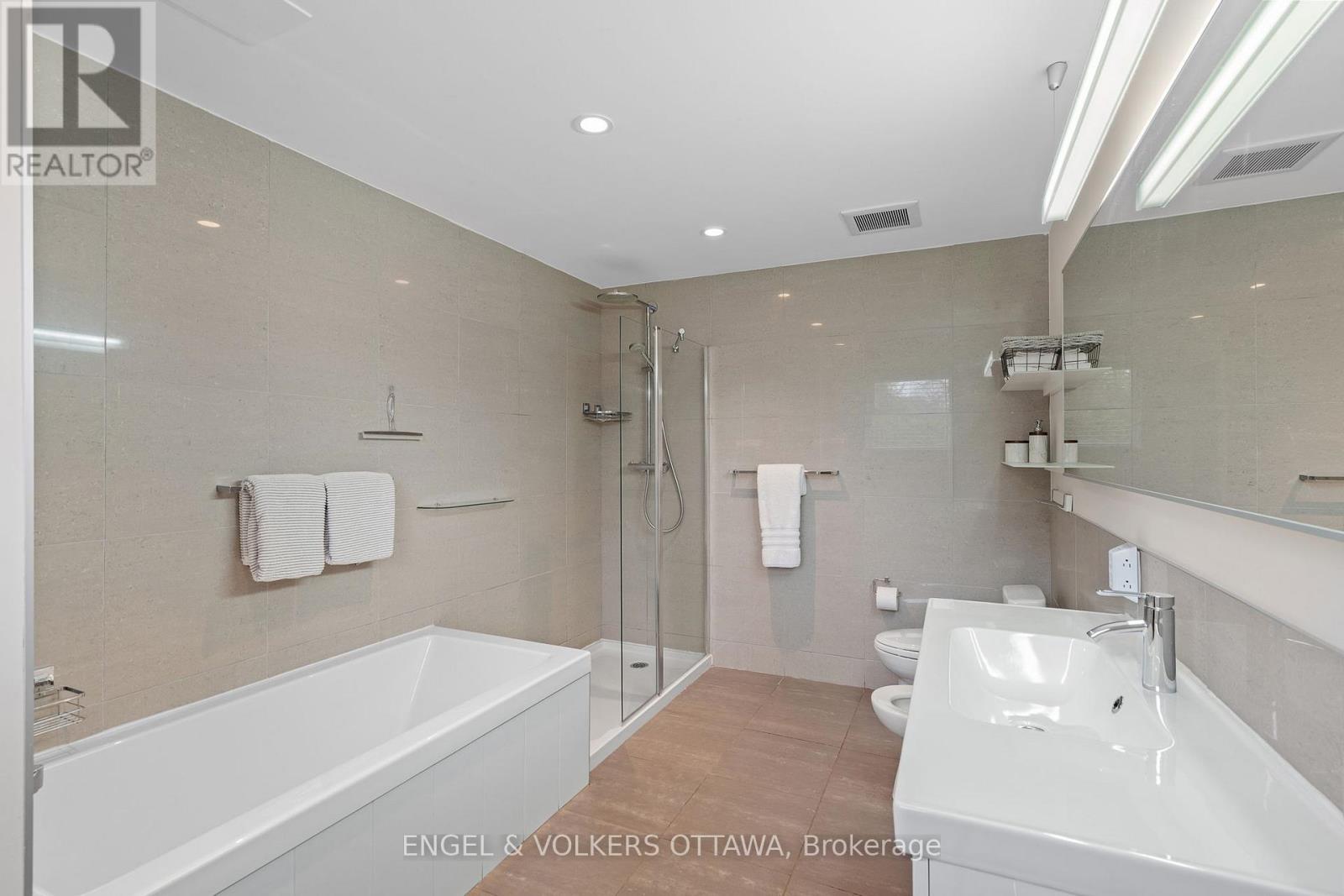 165 Island Park Drive, Ottawa, Ontario  K1Y 0A1 - Photo 22 - X12150239