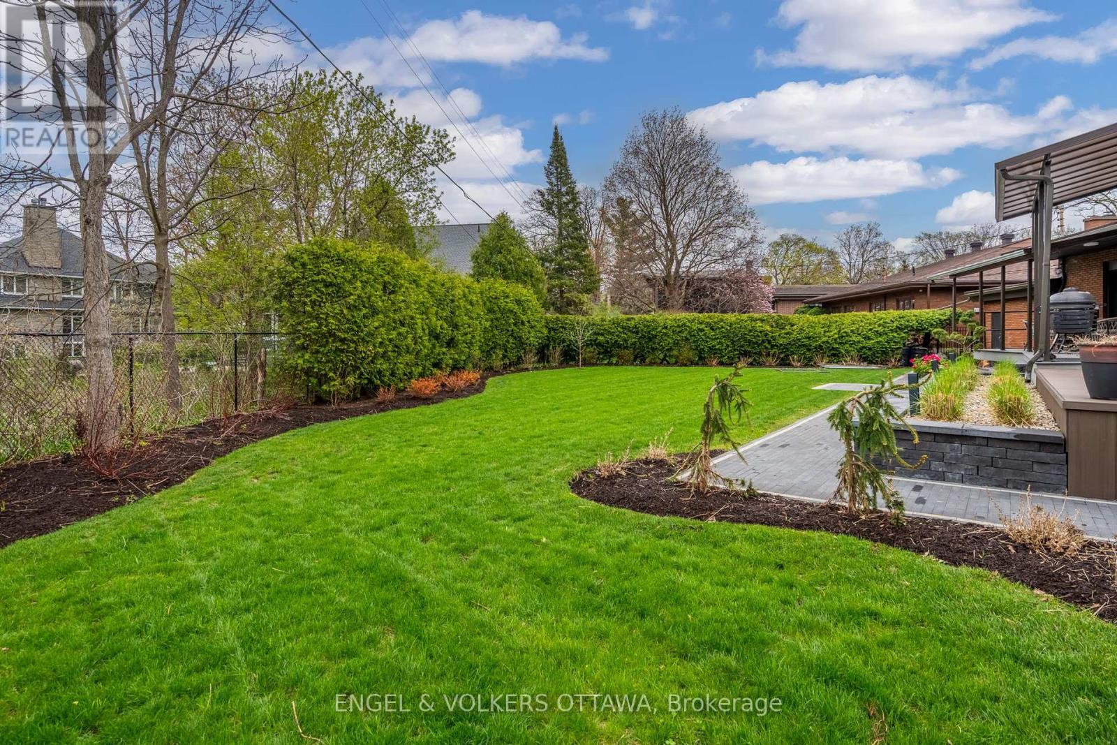 165 Island Park Drive, Ottawa, Ontario  K1Y 0A1 - Photo 50 - X12150239