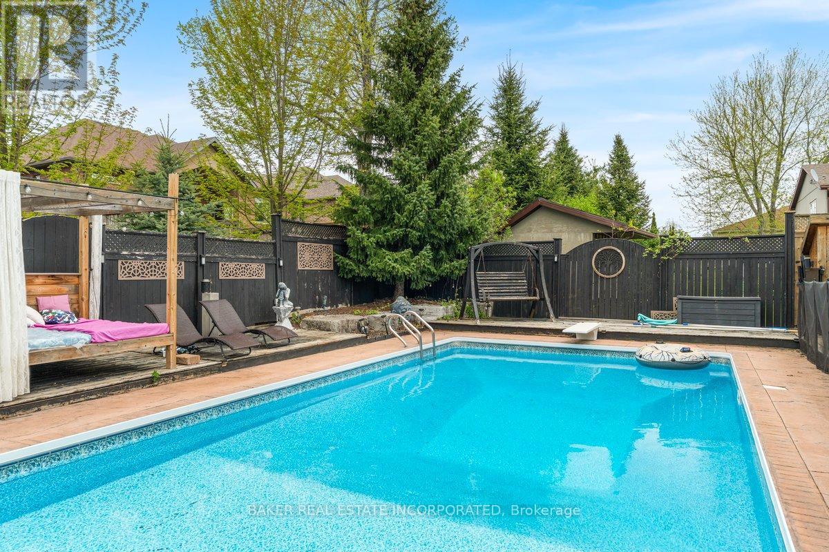 Property at 8 LAKEVIEW HEIGHTS image 3