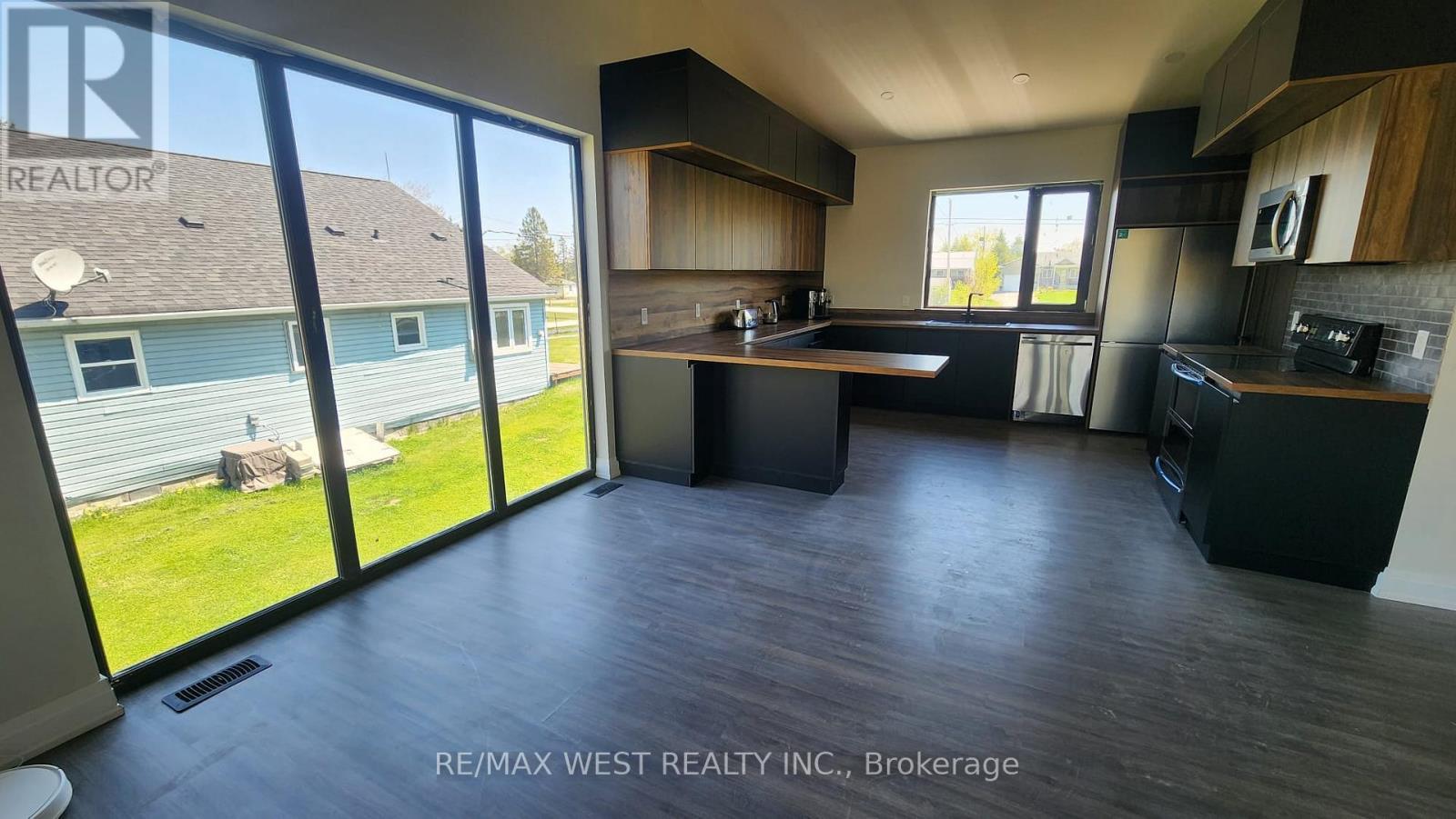 264 Mcguire Beach Rd Road, Kawartha Lakes, Ontario  K0M 2B0 - Photo 12 - X12142207
