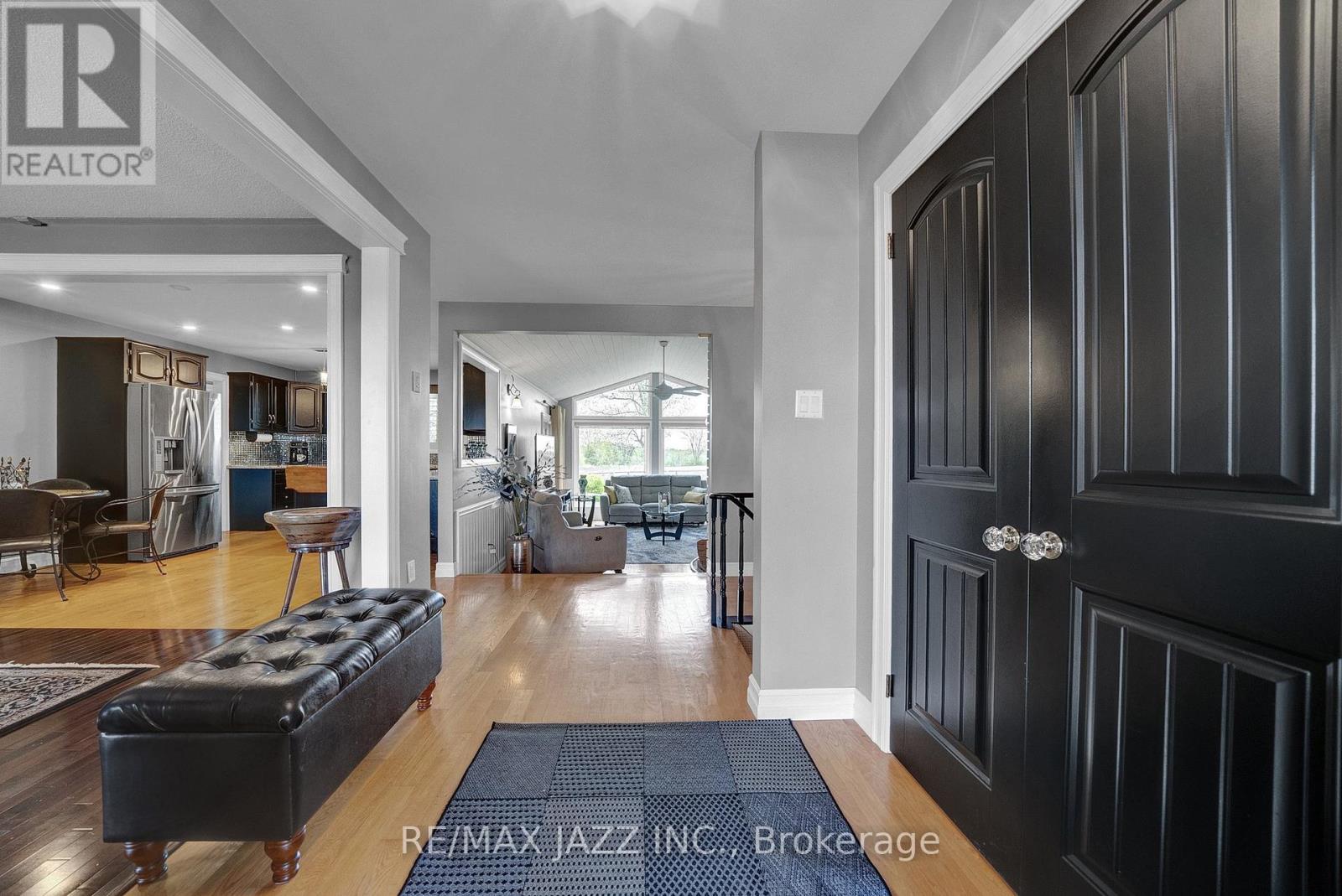 4 Percy Crescent, Scugog, Ontario  L9L 1B4 - Photo 6 - E12150310