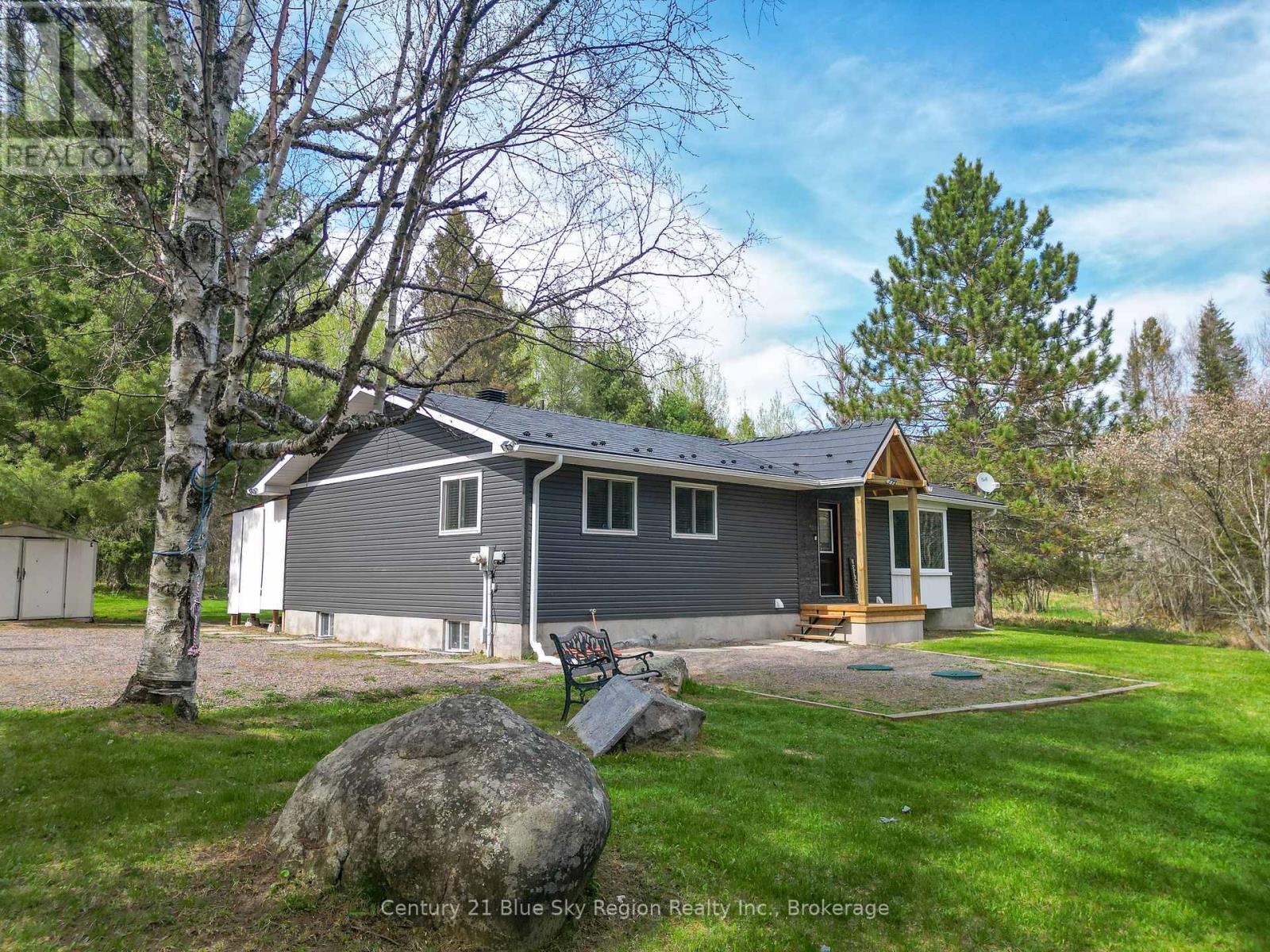 133 SOUTH SHORE ROAD, East Ferris, Ontario