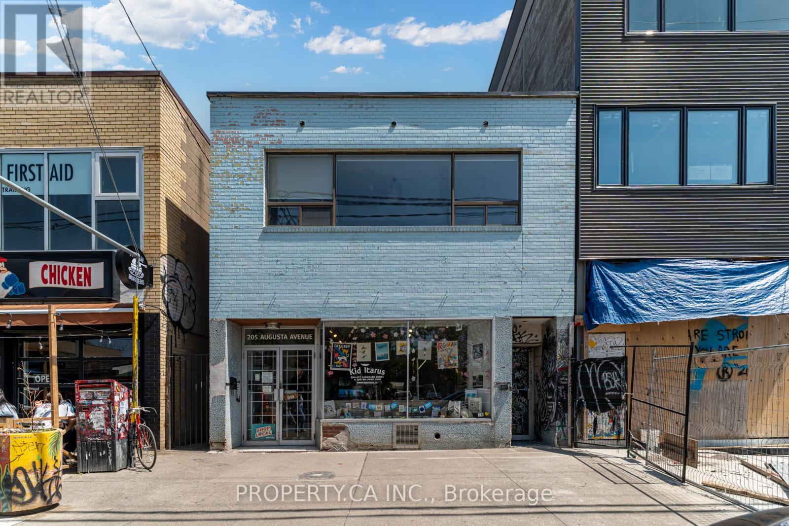 Upper - 205 Augusta Avenue, Toronto, Ontario  M5T 2L4 - Photo 28 - C12150157