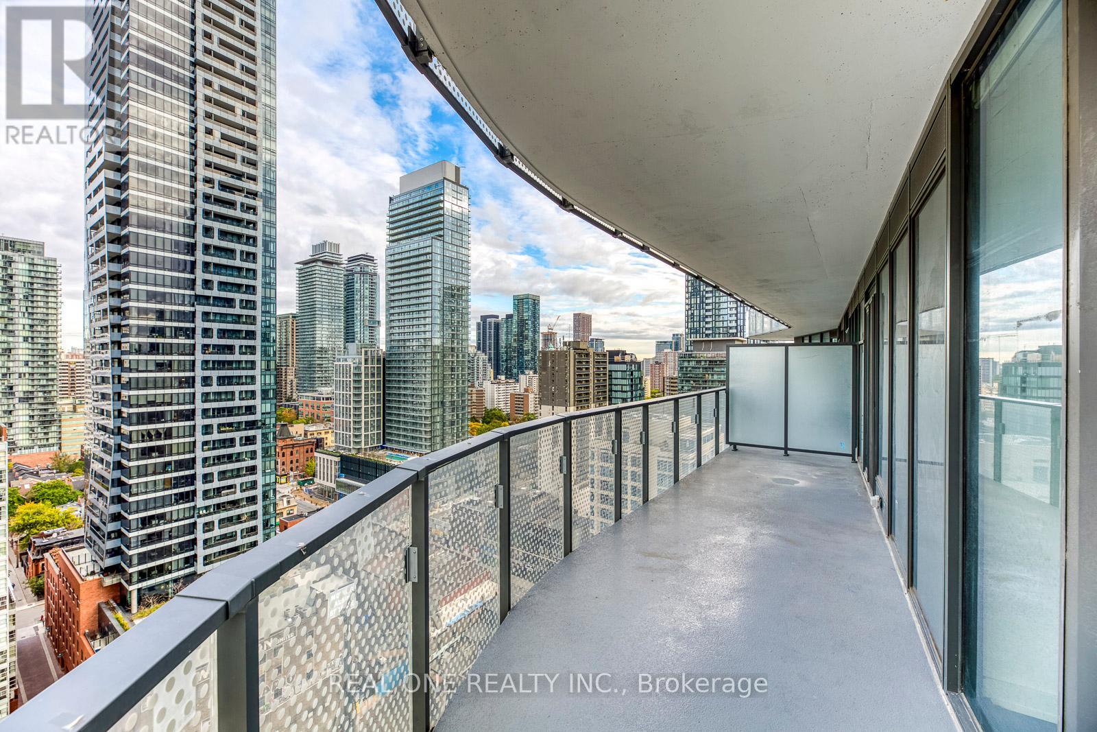 1808 - 11 Wellesley Street W, Toronto, Ontario  M4Y 1E8 - Photo 14 - C12150215