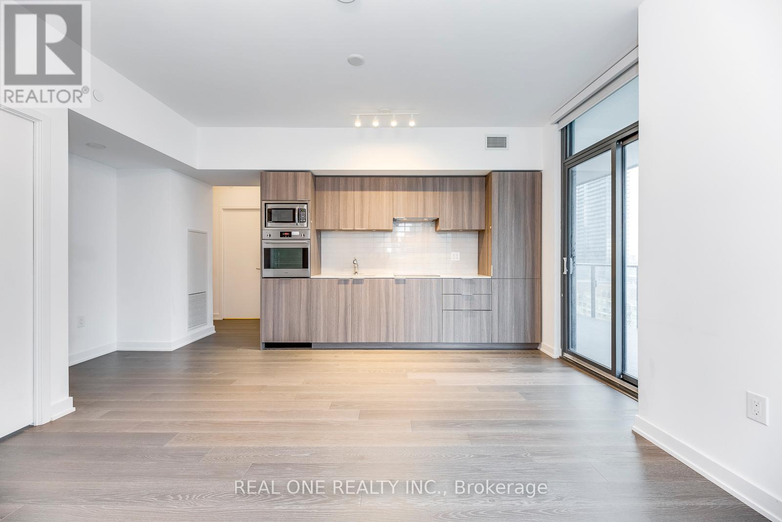 1808 - 11 Wellesley Street W, Toronto, Ontario  M4Y 1E8 - Photo 6 - C12150215