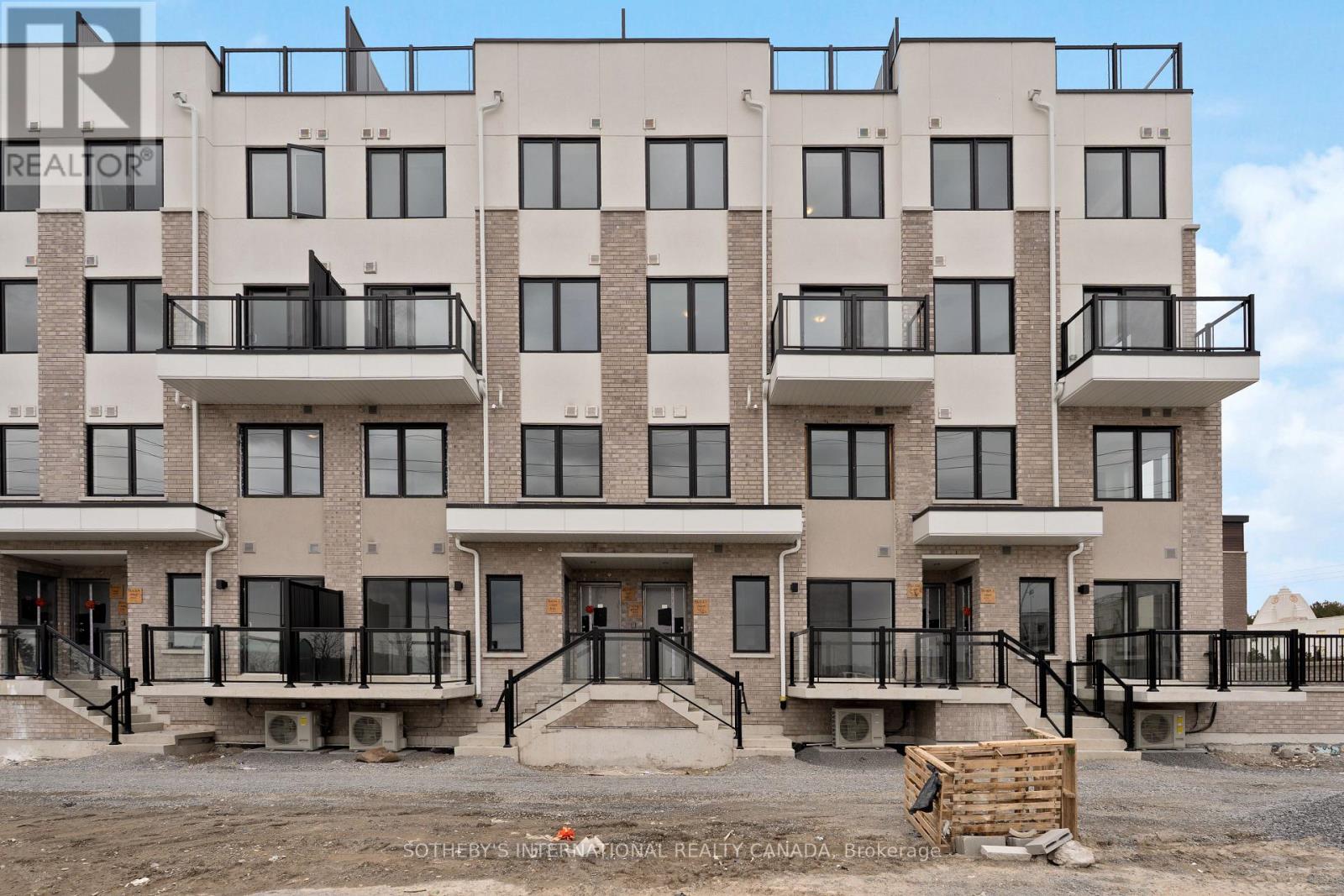 204 - 1695 Dersan Street, Pickering, Ontario  L1V 2P8 - Photo 2 - E12149930