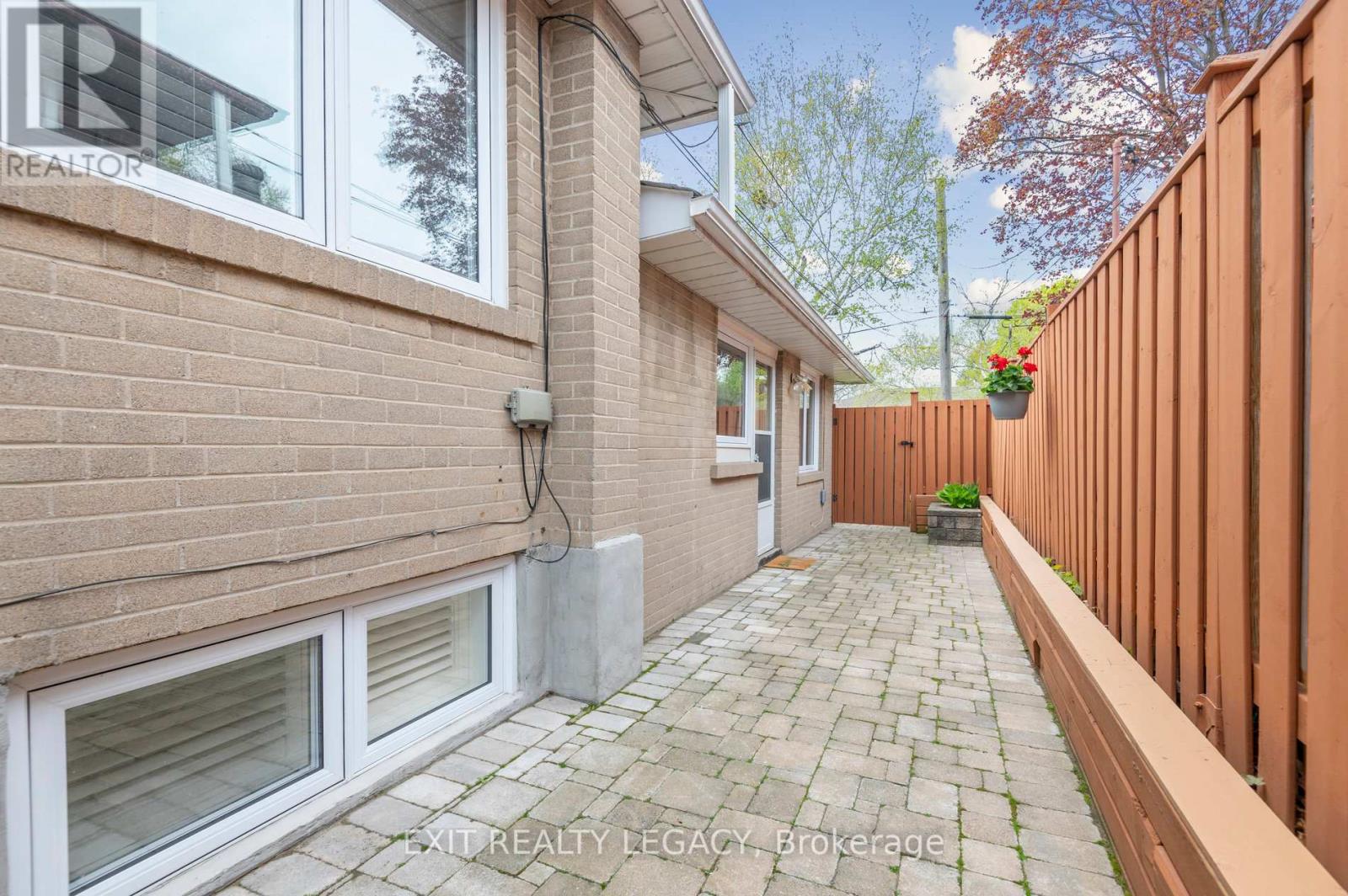 1 Orville Road, Toronto (Woburn), Ontario  M1H 1E5 - Photo 38 - E12149983