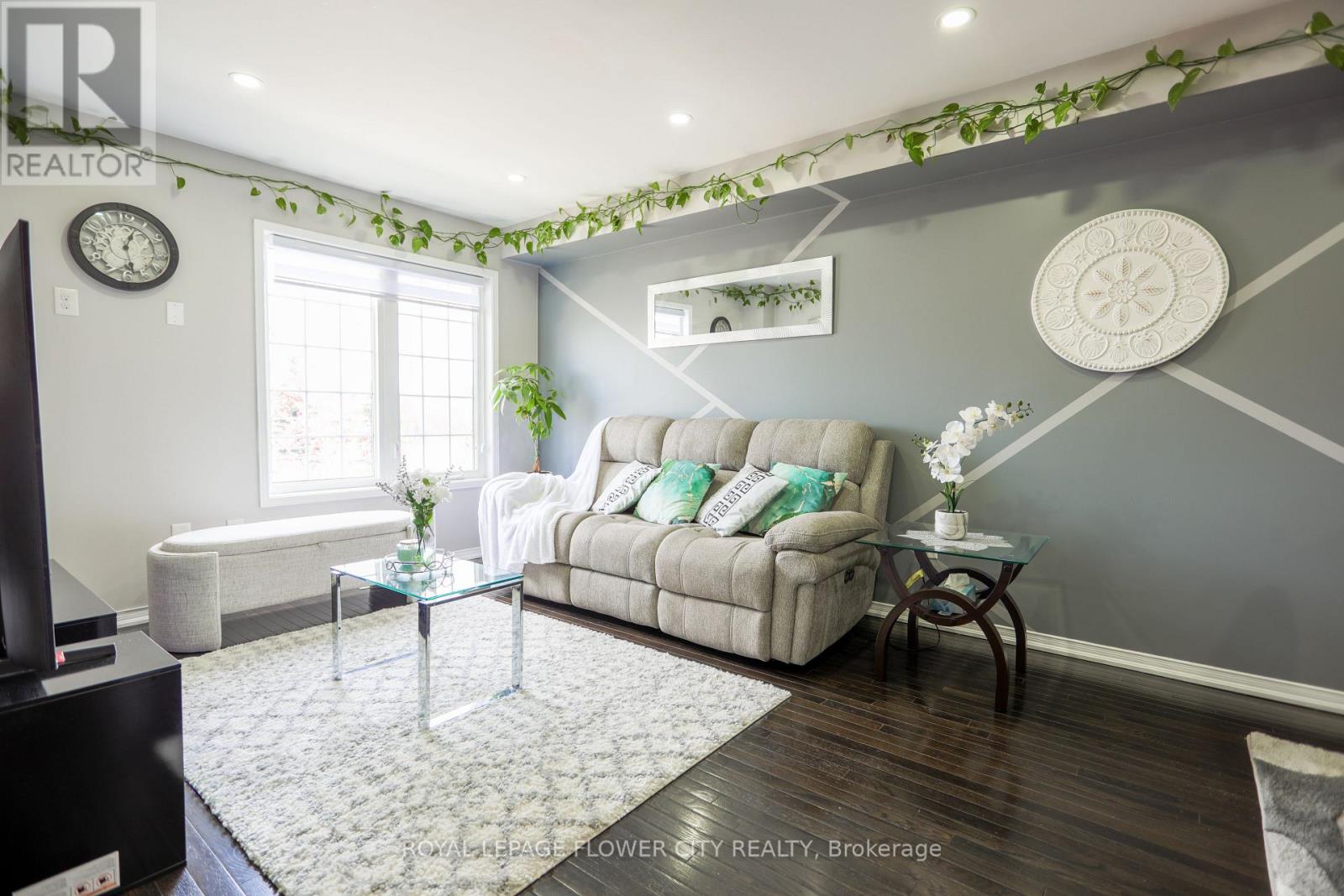 42 LANDER CRESCENT SE, Clarington, Ontario