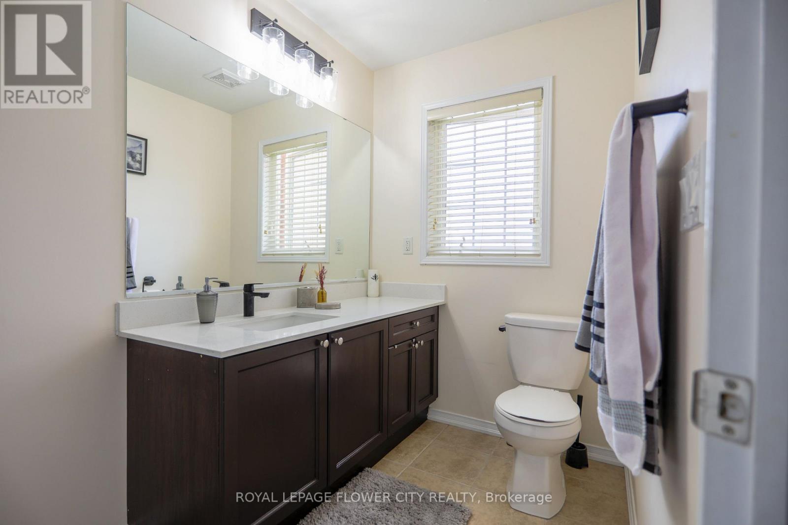 42 Lander Crescent Se, Clarington, Ontario  L1C 0L4 - Photo 12 - E12150149