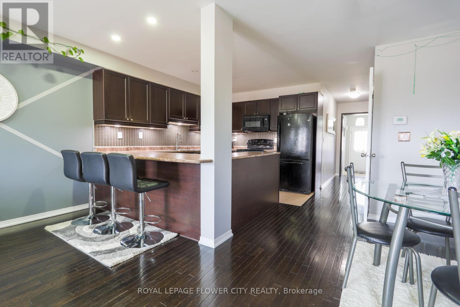 42 Lander Crescent Se, Clarington, Ontario  L1C 0L4 - Photo 7 - E12150149